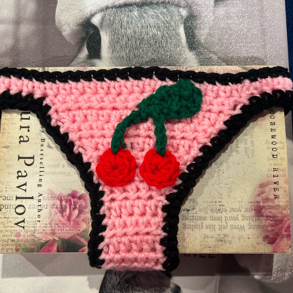 Handmade Crochet Heart Panties Bookmark Paperback - Picture 9 of 9